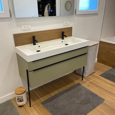 Accommodatie bij particulieren Parentale Avec Salle De Bains Et Toilettes Privees *