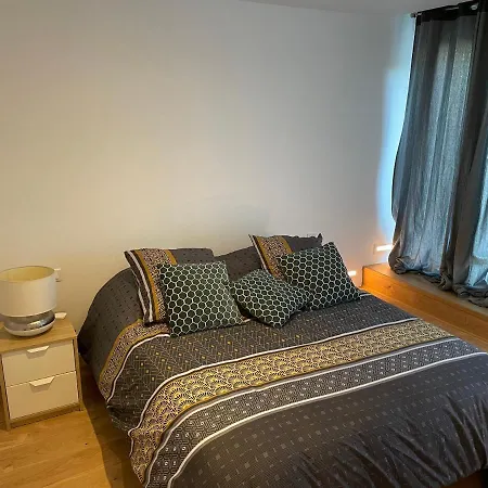 Parentale Avec Salle De Bains Et Toilettes Privees *