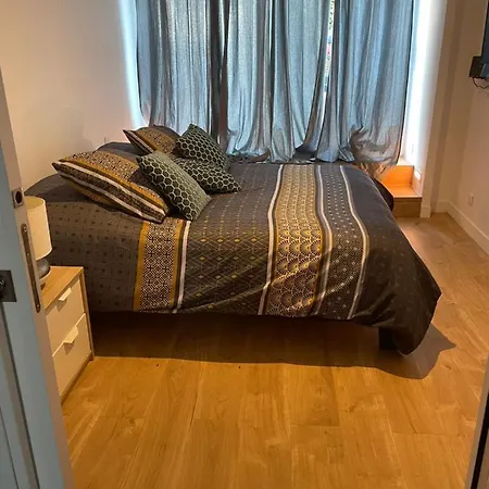 Parentale Avec Salle De Bains Et Toilettes Privees